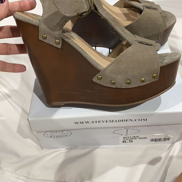 Steve Madden sandals   - Picture 2 of 7